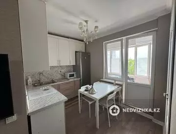 1-комнатная квартира, этаж 8 из 13, 41 м²