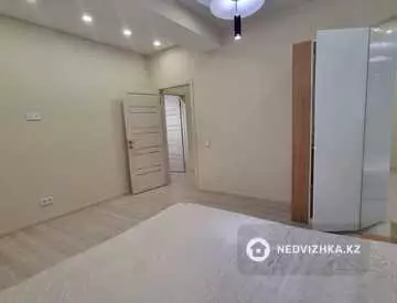 3-комнатная квартира, этаж 1 из 3, 93 м²