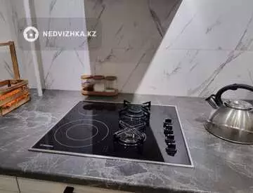 3-комнатная квартира, этаж 1 из 3, 93 м²