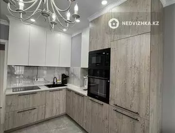 2-комнатная квартира, этаж 13 из 13, 55 м²