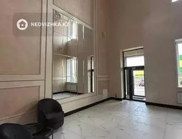 1-комнатная квартира, этаж 10 из 10, 40 м²