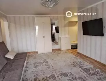 3-комнатная квартира, этаж 4 из 5, 56 м²
