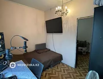 1-комнатная квартира, этаж 3 из 9, 40 м²