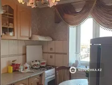 3-комнатная квартира, этаж 6 из 6, 60 м²