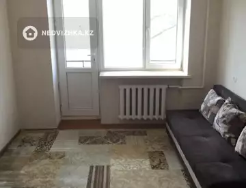 3-комнатная квартира, этаж 4 из 5, 64 м²