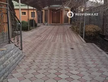 8-комнатная часть дома, 8 соток, 8 м²