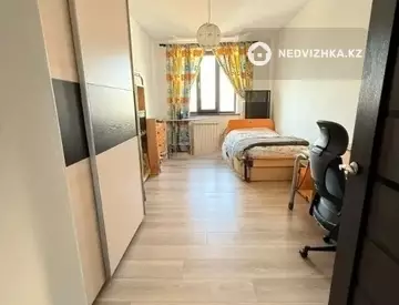 4-комнатная квартира, этаж 7 из 18, 106 м²