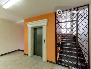 1-комнатная квартира, этаж 3 из 8, 42 м²