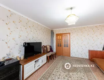 3-комнатная квартира, этаж 9 из 9, 76 м²