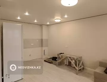 2-комнатная квартира, этаж 2 из 5, 42 м²