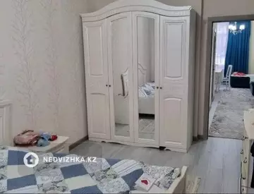 1-комнатная квартира, этаж 2 из 8, 50 м²