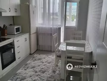1-комнатная квартира, этаж 3 из 9, 36 м²