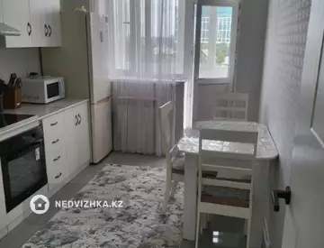 1-комнатная квартира, этаж 3 из 9, 36 м²