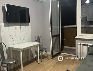 1-комнатная квартира, этаж 9 из 10, 30 м², на длительный срок