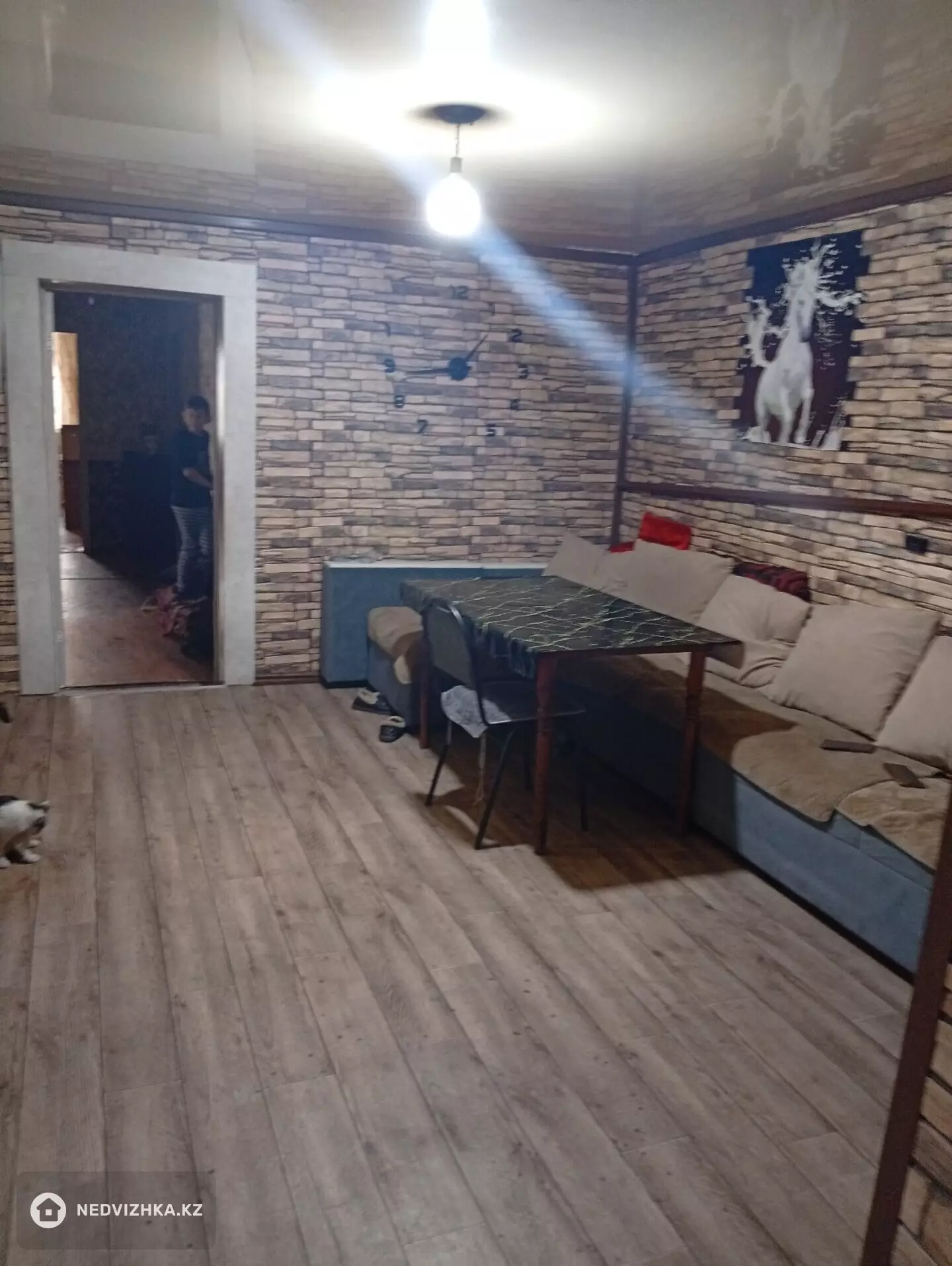 114 м², 8-комнатная часть дома, 23.4 соток, 114 м², изображение - 1