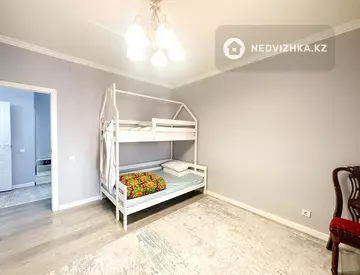 3-комнатная квартира, этаж 7 из 9, 8 м²