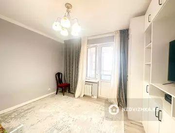 3-комнатная квартира, этаж 7 из 9, 8 м²
