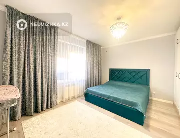 3-комнатная квартира, этаж 7 из 9, 8 м²