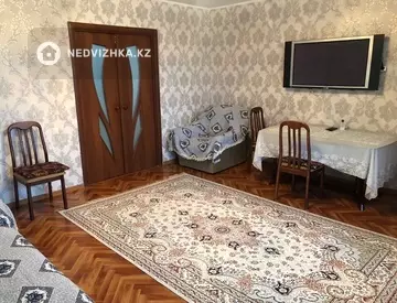 4-комнатная квартира, этаж 6 из 10, 12 м², на длительный срок