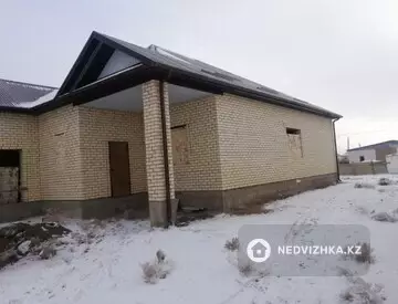 5-комнатный дом, 8 соток, 111 м²