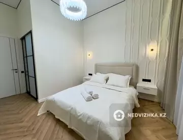 2-комнатная квартира, этаж 21 из 21, 60 м², на длительный срок