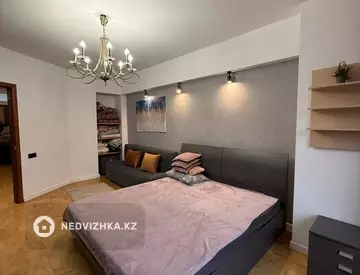 2-комнатная квартира, этаж 6 из 9, 65 м², на длительный срок