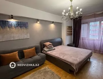 2-комнатная квартира, этаж 6 из 9, 65 м², на длительный срок