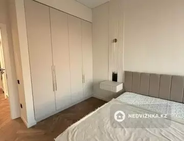 2-комнатная квартира, этаж 9 из 12, 56 м², на длительный срок