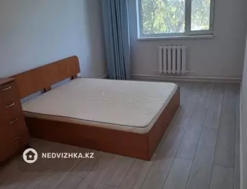 2-комнатная квартира, этаж 4 из 5, 50 м²