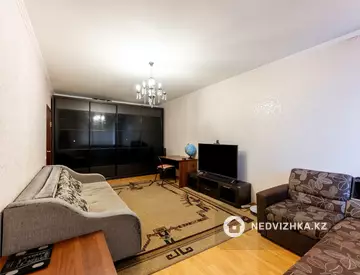 2-комнатная квартира, этаж 4 из 9, 73 м²
