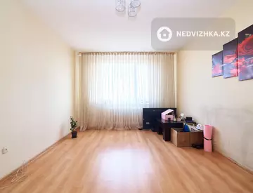 3-комнатная квартира, этаж 4 из 12, 79 м²