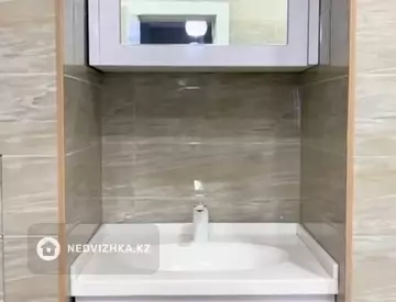 2-комнатная квартира, этаж 2 из 18, 68 м²