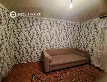 1-комнатная квартира, этаж 2 из 5, 13 м²