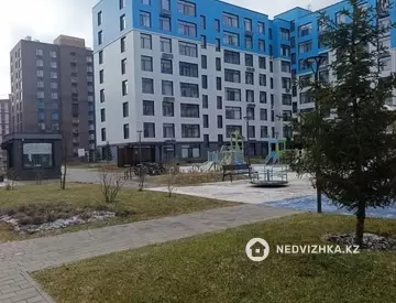 2-комнатная квартира, этаж 4 из 9, 44 м²