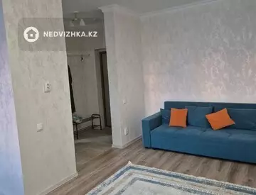 1-комнатная квартира, этаж 11 из 12, 32 м², на длительный срок