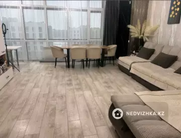 2-комнатная квартира, этаж 9 из 9, 60 м²
