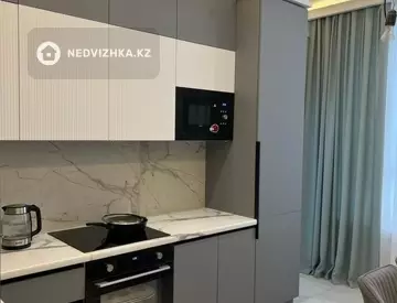 3-комнатная квартира, этаж 4 из 20, 92 м²
