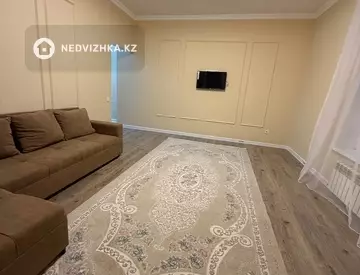 2-комнатная квартира, этаж 7 из 12, 63 м², на длительный срок