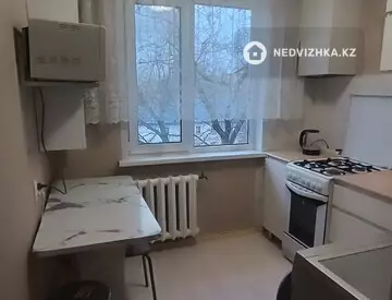 3-комнатная квартира, этаж 5 из 5, 47 м², на длительный срок