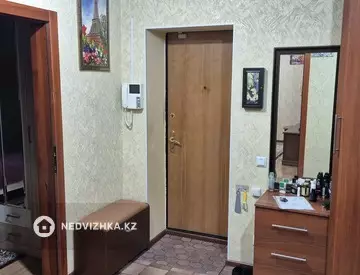 3-комнатная квартира, этаж 3 из 5, 81 м²
