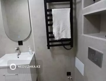 2-комнатная квартира, этаж 2 из 12, 50 м², на длительный срок