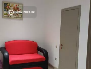 2-комнатная квартира, этаж 7 из 10, 80 м², на длительный срок