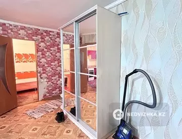 2-комнатная квартира, этаж 8 из 9, 42 м²