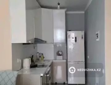 2-комнатная квартира, этаж 8 из 9, 45 м²