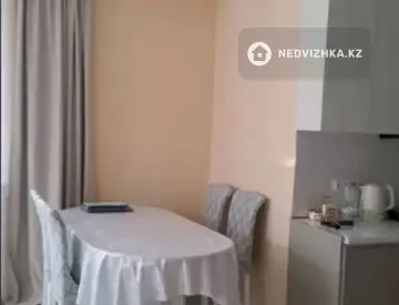 2-комнатная квартира, этаж 8 из 9, 45 м²