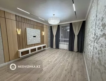 2-комнатная квартира, этаж 4 из 17, 64 м²