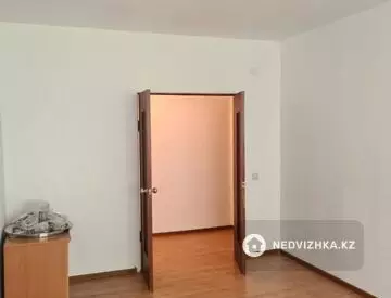 2-комнатная квартира, этаж 1 из 5, 56 м²