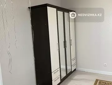 1-комнатная квартира, этаж 8 из 12, 43 м²