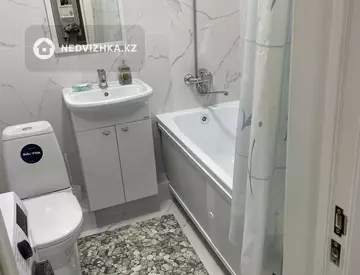 1-комнатная квартира, этаж 8 из 12, 43 м²
