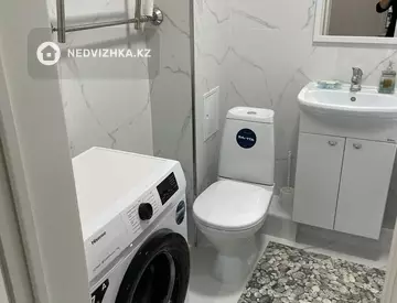 1-комнатная квартира, этаж 8 из 12, 43 м²